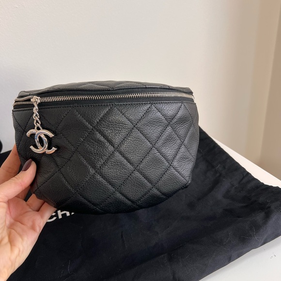 Chanel Uniform belt bag - Picture 3 of 6
